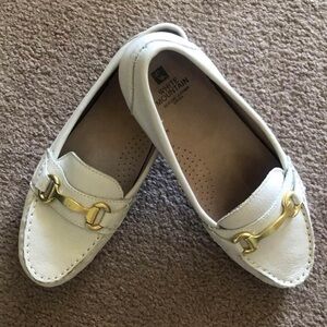 White Mountain Dress Moccasins